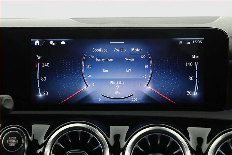Mercedes-Benz CLA (2025) 200, AMG Line - fotka 16 z 25