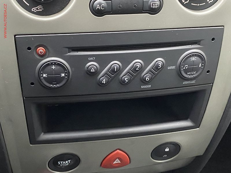 Renault Mégane (2006) 1.6 16V, Avantage, AC - fotka 14 z 16
