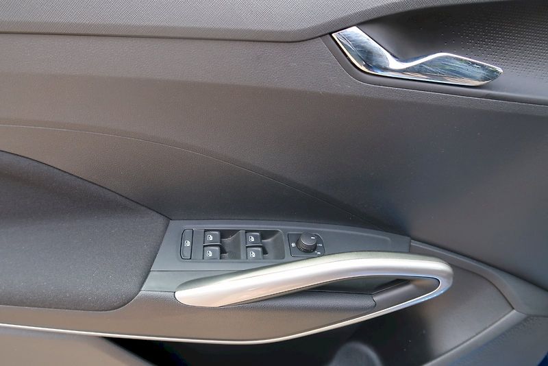 Škoda Fabia (2021) Style 1,0 TSi/70 kW - fotka 15 z 31
