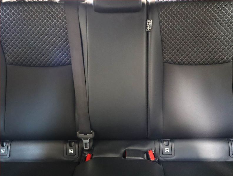 Toyota Yaris (2022) Selection Style 1.5 VVT-i - fotka 10 z 25