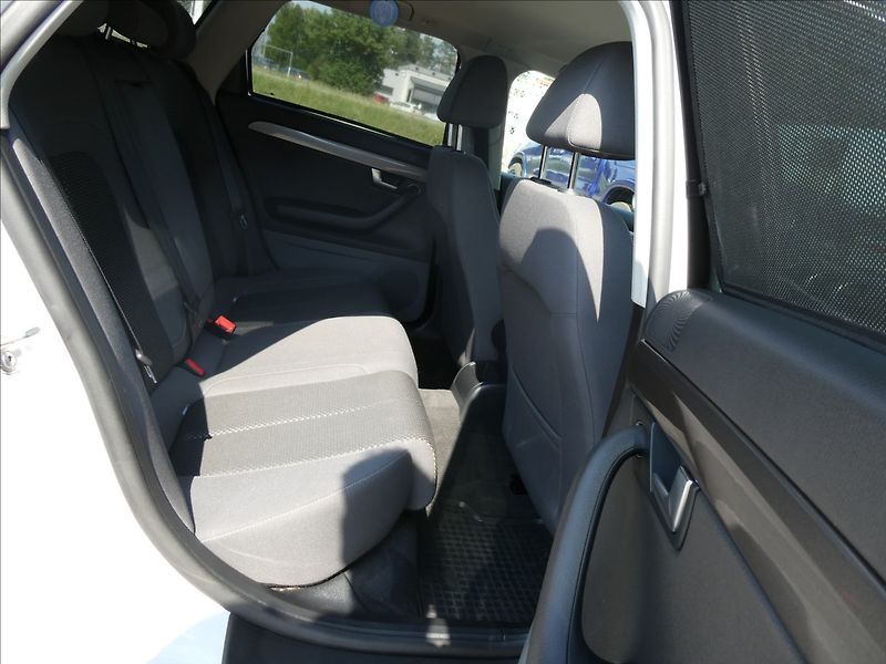 Seat Exeo 1,8 TSi 88kW serviska, 2x kola - fotka 18 z 37