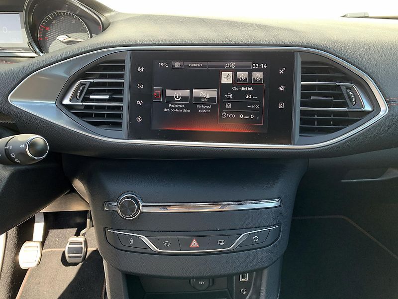 Peugeot 308 GTi 1.6 TURBO 270k - fotka 21 z 23