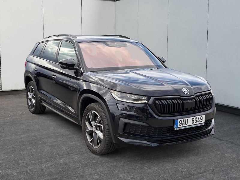 Škoda Kodiaq (2023) SPORT. EXCL. 4x4 147kW TAŽ. - fotka 3 z 11
