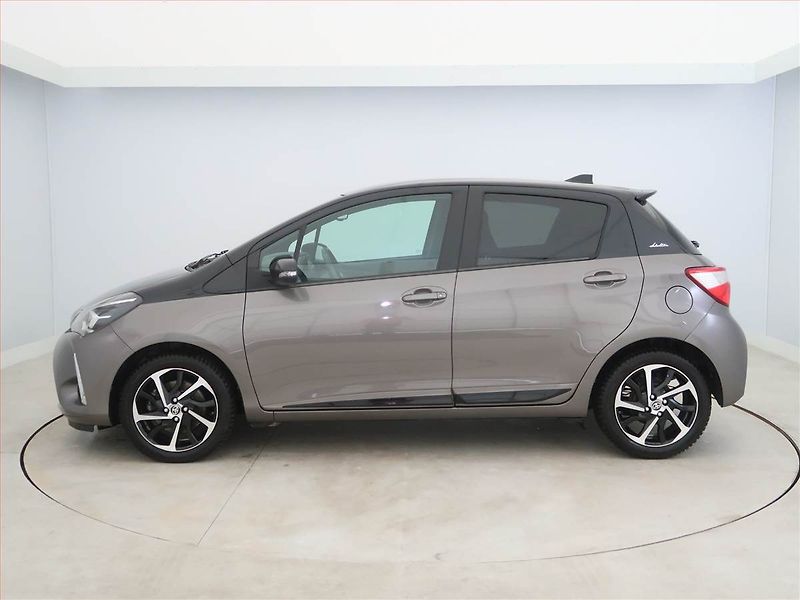 Toyota Yaris (2020) 1.5 Dual VVT-i, ČR,1.maj - fotka 3 z 18