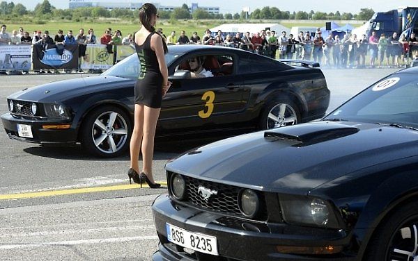 Mustangy v Praze oslavily padesátiny.