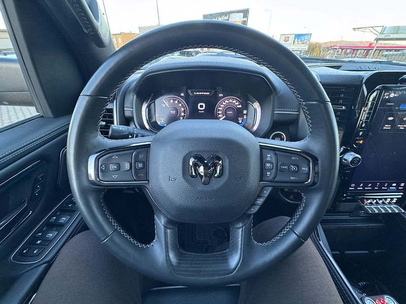 RAM 1500 (2024) LIM 4X4 291KW 5,7 HEMI 6 DPH - fotka 25 z 50
