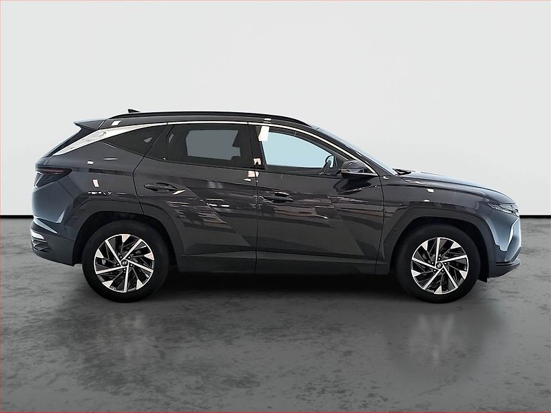 Hyundai Tucson (2022) 1.6 T-GDI - fotka 6 z 17
