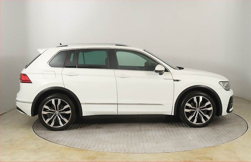 Volkswagen Tiguan (2019) R-Line 2.0 BiTDI - fotka 6 z 21