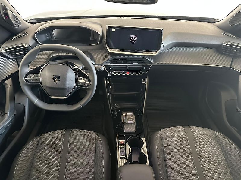 Peugeot 2008 (2026) ALLURE Hybrid 145 e-DCS6 - fotka 11 z 21