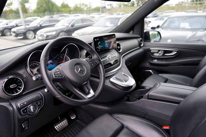 Mercedes-Benz Třídy V V300dL AMG/Burm/ČR/240 PS/6mís - fotka 24 z 50