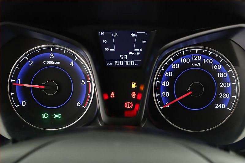 Hyundai ix20 (2014) 1.6 CRDi, Tažné, jezdí výborně - fotka 9 z 15