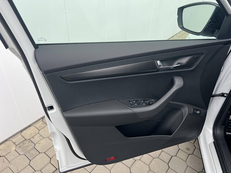 Škoda Karoq (2026) Sportline 7DSG 1,5TSI - fotka 19 z 24