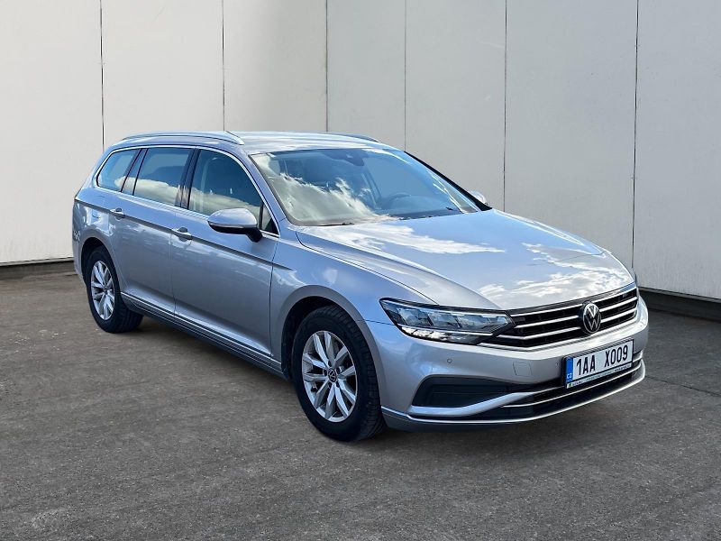 Volkswagen Passat Variant (2023) BUSINESS 1.5TSI 110kW DSG CZ  - fotka 3 z 11