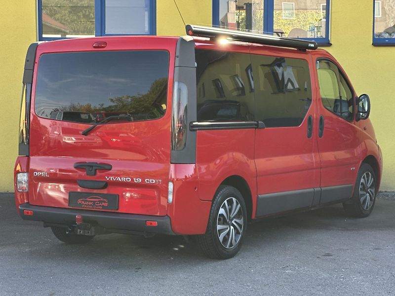Opel Vivaro (2004) 1.9CDTI/74kW *SPACÍ VESTAVBA  - fotka 4 z 36