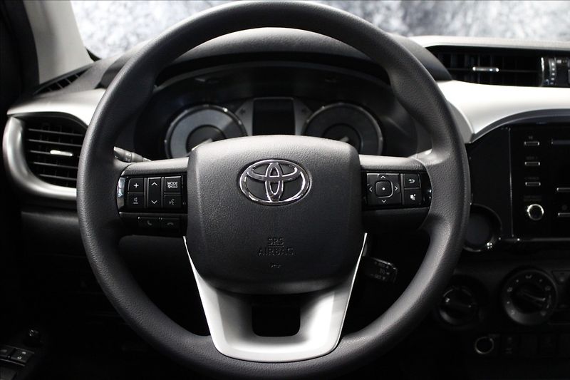 Toyota Hilux 2,4 D-4D 1.majitel CZ - fotka 19 z 37