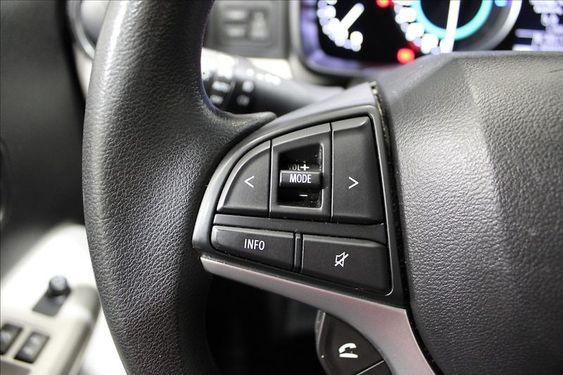 Suzuki Ignis 1,2 i 66KW jen 42400KM - fotka 17 z 31