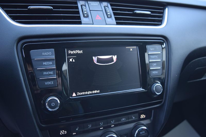 Škoda Octavia (2016) 1.4TSI 110kw AMBITION NAVI APP - fotka 27 z 46