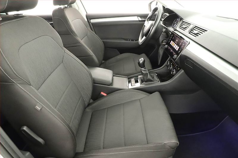 Škoda Superb (2019) 2.0 TDI, Tempomat - fotka 7 z 19