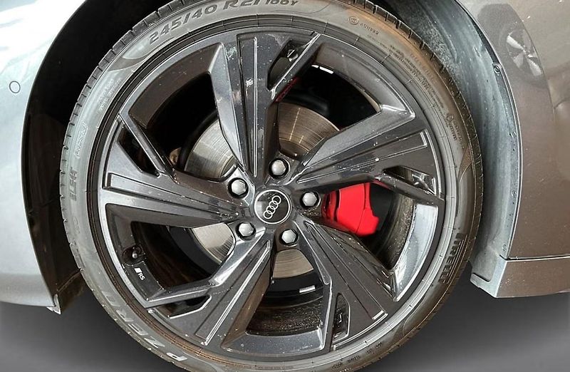 Audi A6 Avant e-tron Auto. Parkování 360kam  - fotka 12 z 25