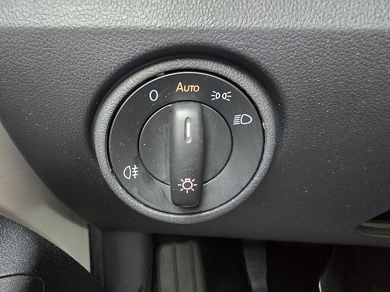 Škoda Citigo CNG KAMERA + DIGIKLIMA ČR - fotka 18 z 28