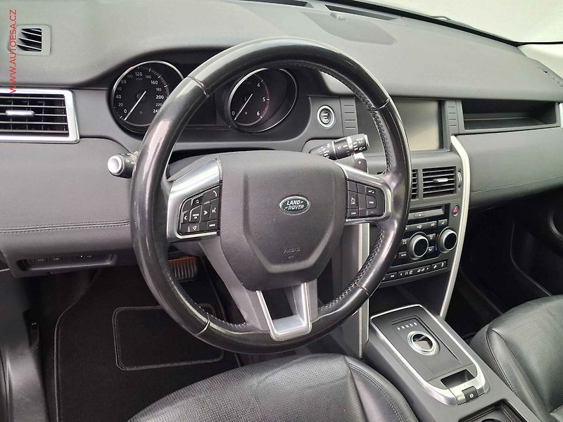 Land Rover Discovery Sport (2017) 2.0 TD4 AWD, ČR, AT, navi - fotka 13 z 18