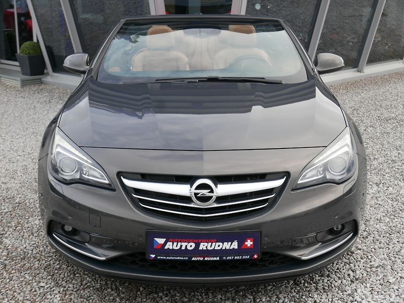 Opel Cascada 1,4 Turbo Cosmo REZERVACE - fotka 5 z 45
