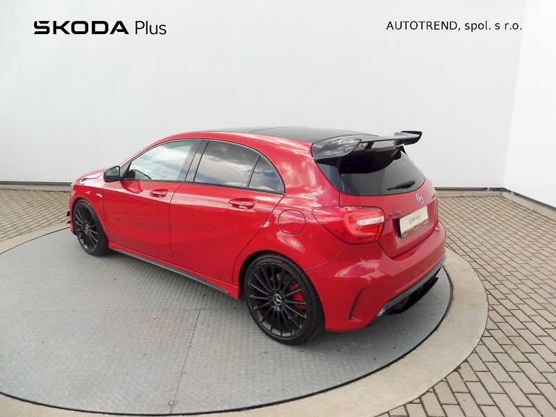 Mercedes-Benz Třídy A (2013) A45 AMG 2,0 265kW 4MATIC Perfo - fotka 23 z 25