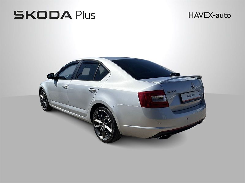 Škoda Octavia (2015) 2.0 TDI DSG RS - fotka 30 z 31