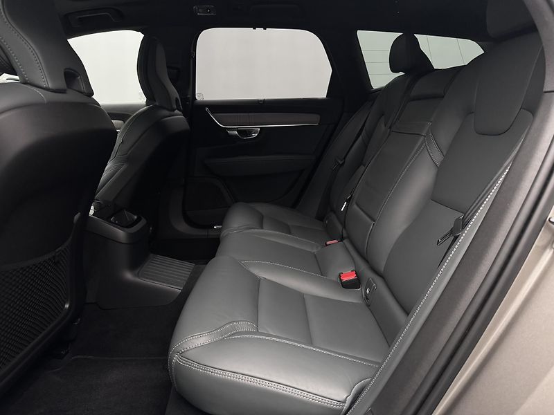 Volvo V90 T6 AWD INSCRIPTION CZ 1.maj - fotka 6 z 54