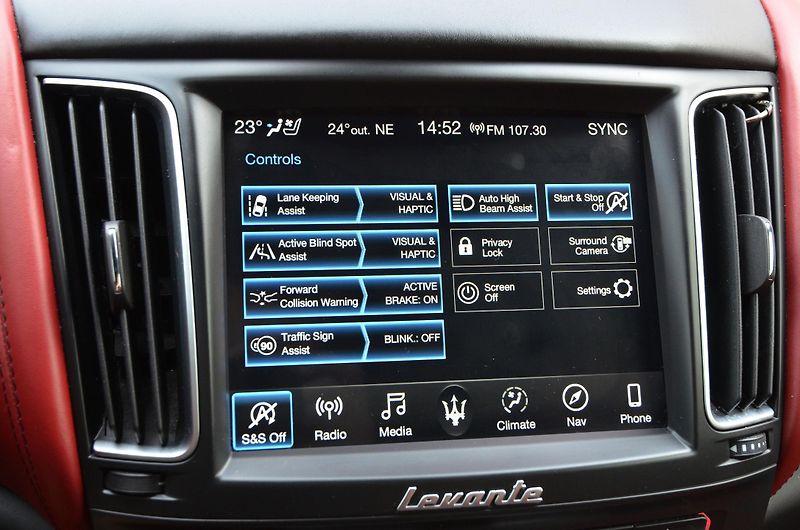 Maserati Levante (2018) 3.0 316kW SQ4 GranSport 106tkm - fotka 40 z 48