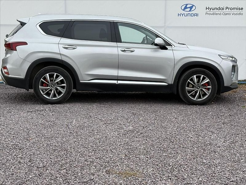 Hyundai Santa Fe 2,2 CRDI 147kW DCT 4x4 Smart - fotka 24 z 26