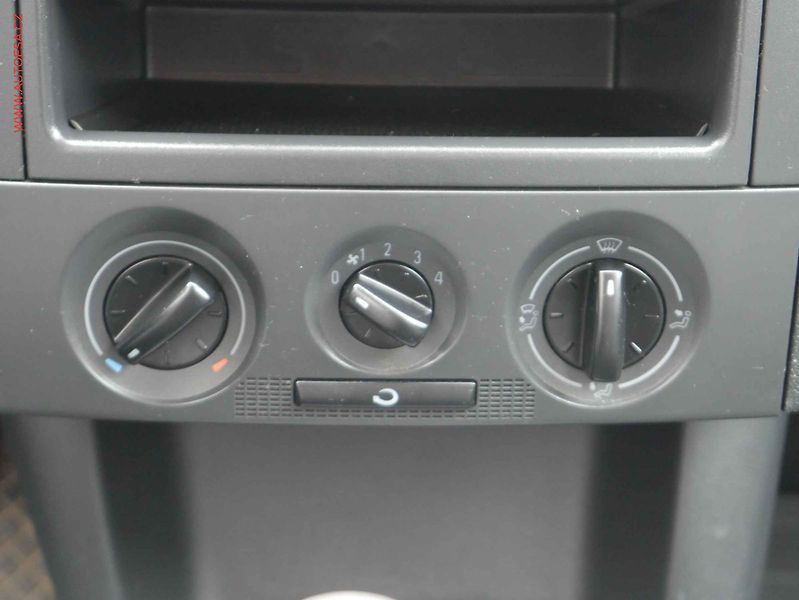 Škoda Fabia (2004) 1.2i, ČR, TZ - fotka 13 z 16