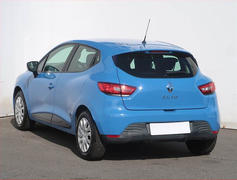 Renault Clio (2015) 1.2 16V, nová STK, jezdí dobře - fotka 4 z 16