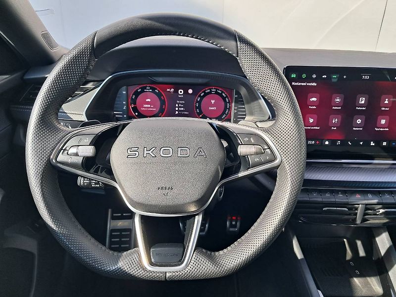 Škoda Octavia (2025) COMBI IV FC SportLine 2.0 TDI - fotka 6 z 31
