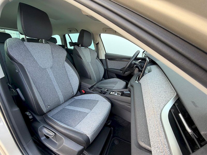 Škoda Octavia (2025) 1.5 TSI 110kW DSG Top Selectio - fotka 30 z 35