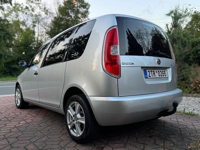 Škoda Roomster 1.6TDI ROZVODY TAŽNÉ KLIMA   - fotka 4 z 25
