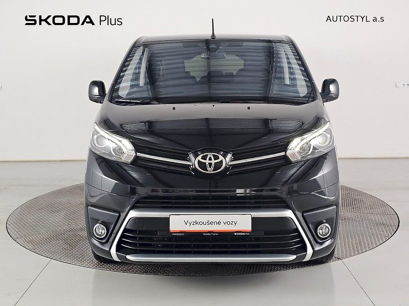 Toyota ProAce Verso (2024) 2.0D 106kW FAMILY 8S WEBASTO - fotka 4 z 35
