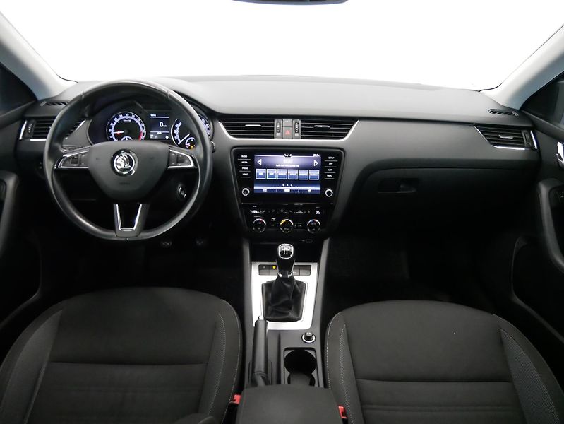 Škoda Octavia - fotka 5 z 28