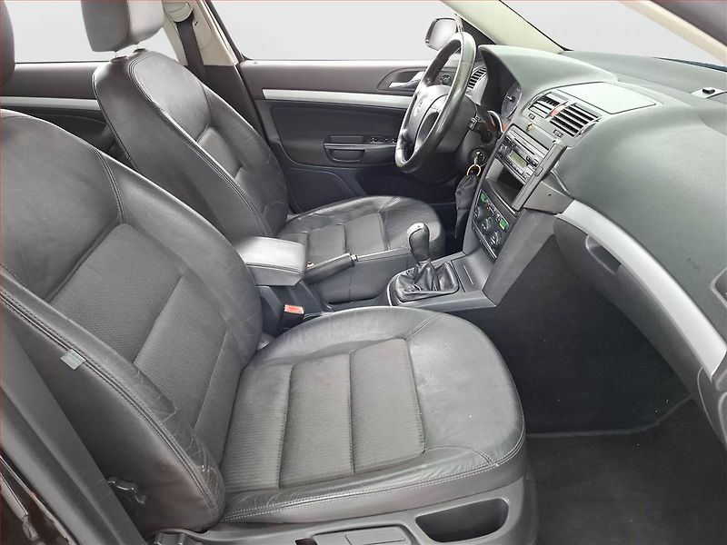Škoda Octavia (2007) 2.0 TDI, 4X4, po STK, Tažné - fotka 9 z 14