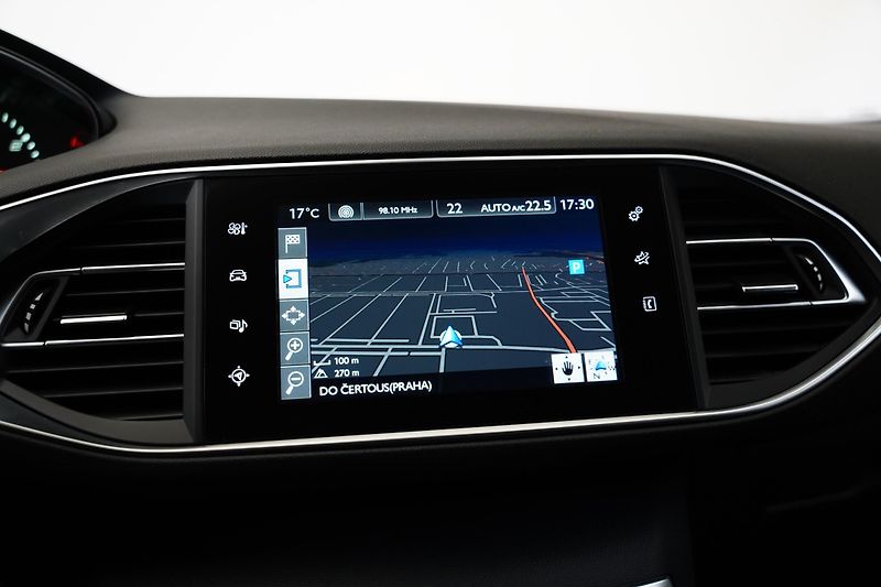 Peugeot 308 - fotka 19 z 25