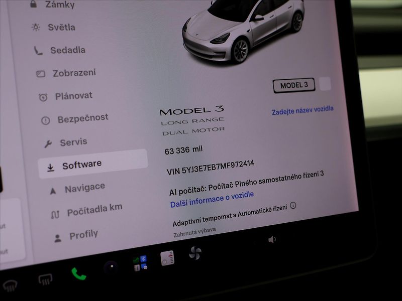 Tesla Model 3 LongRange AWD SOH90,6% DPH - fotka 24 z 33