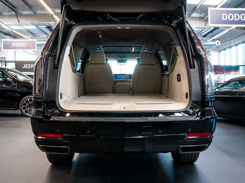 Cadillac Escalade (2026) 6.2 ESV Sport Platinum 2026 - fotka 8 z 50