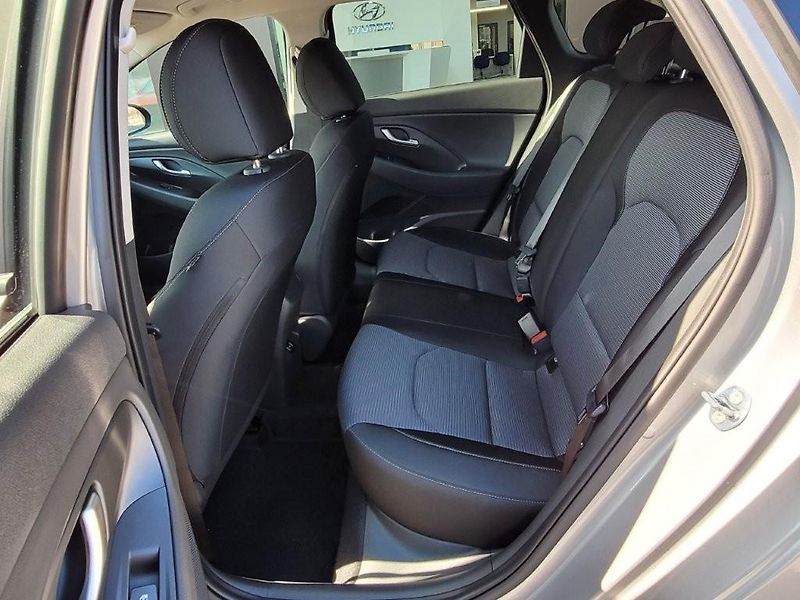 Hyundai i30 (2026) WG 1.0 T-GDI 85kW MT SMART  - fotka 16 z 27