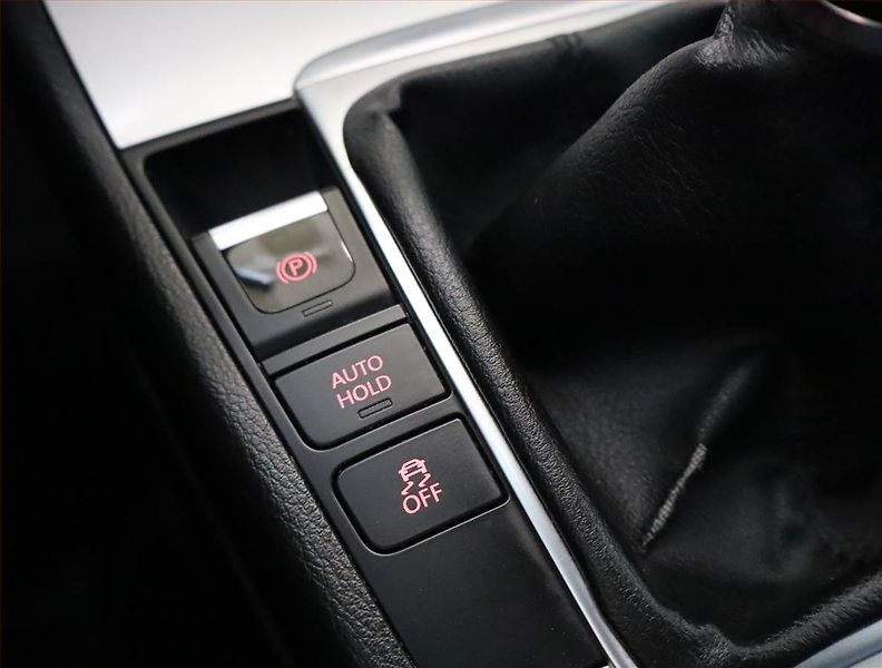 Volkswagen Passat (2013) 1.6 TDI, Serv.kniha, Tempomat - fotka 16 z 20