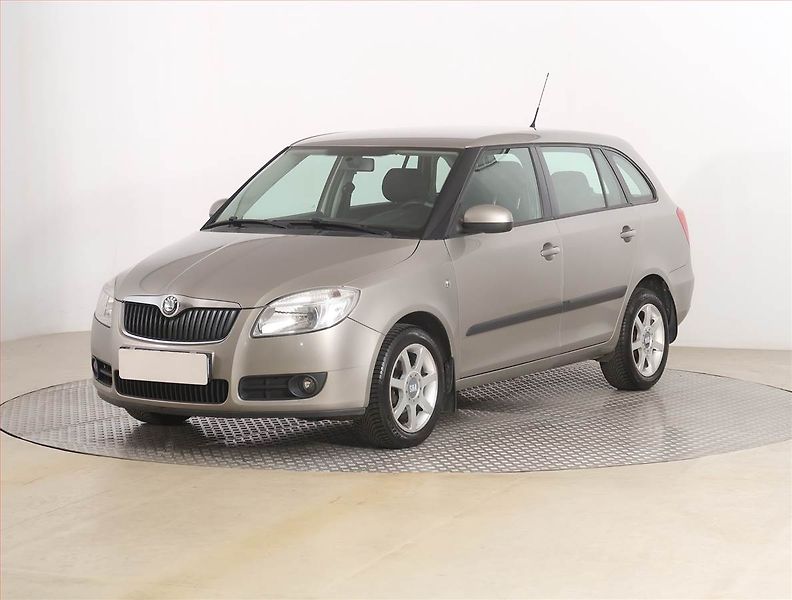 Škoda Fabia (2008) Ambition 1.2 12V, Serv.kniha - fotka 2 z 15