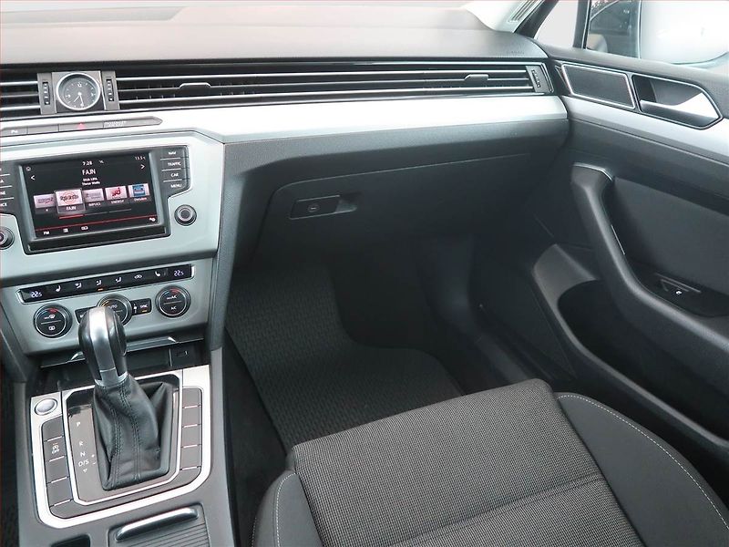 Volkswagen Passat (2015) Comfortline 2.0 TDI, Automat - fotka 8 z 14