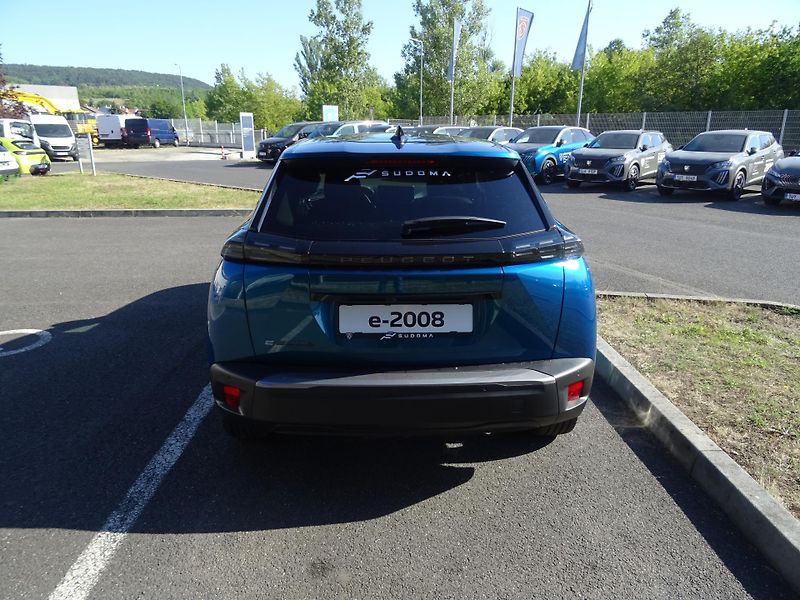 Peugeot 2008 (2026) ALLURE e-115 kW /156k - fotka 6 z 50