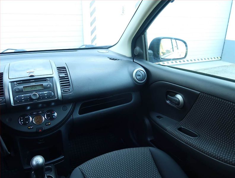 Nissan Note (2006) 1.4, pěkný stav - fotka 8 z 18