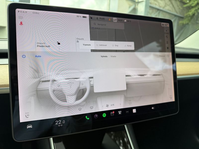 Tesla Model 3 SR Plus REZERVACE - fotka 16 z 39