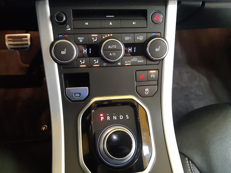 Land Rover Range Rover Evoque 2.2 TD4 NAVI 1.majitel - fotka 13 z 29